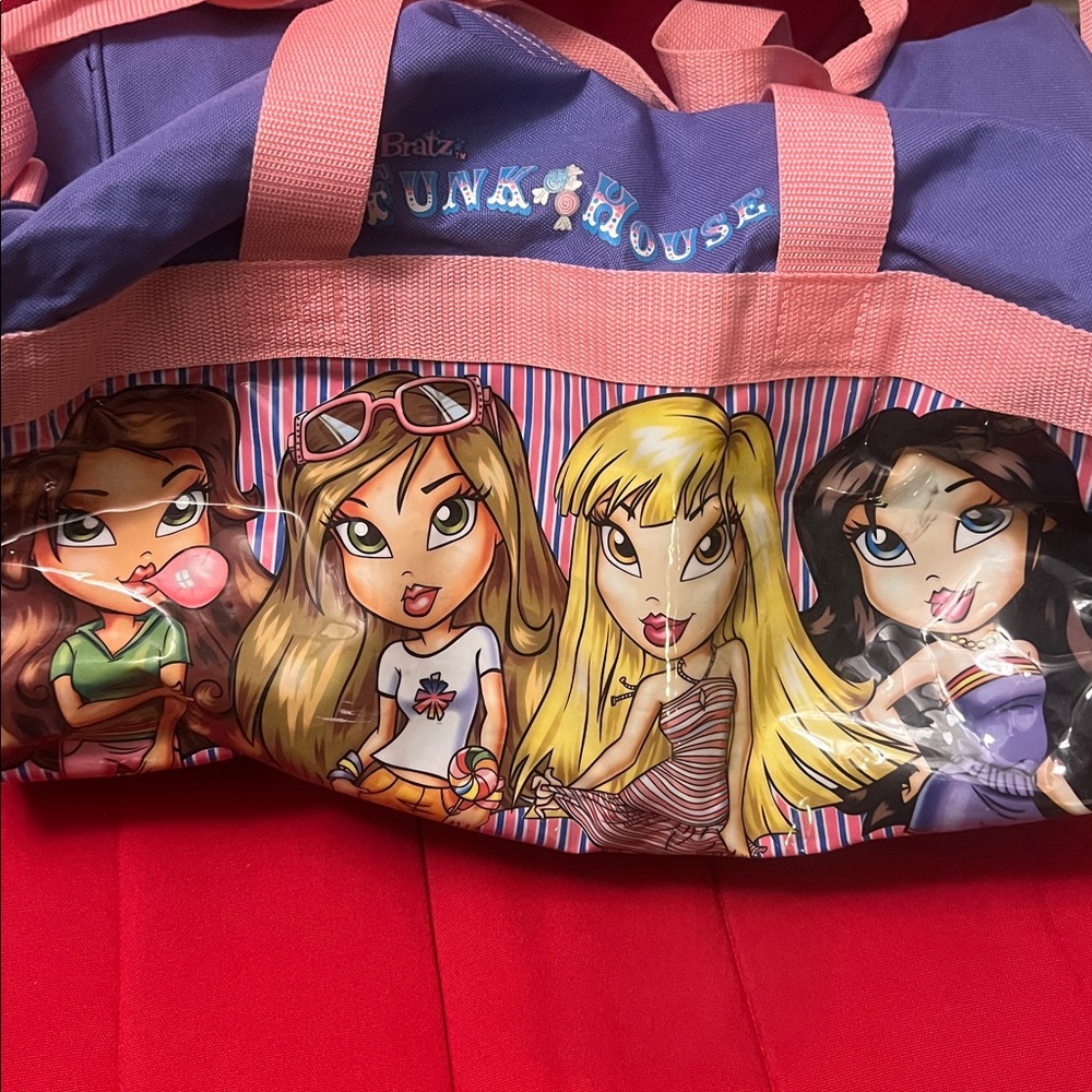 2000s Vintage Bratz duffel bag - Picture 4 of 8